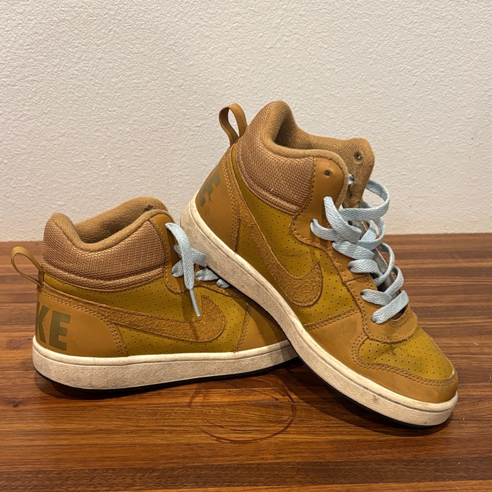 Nike Kids Tan and White High-Top Sneakers